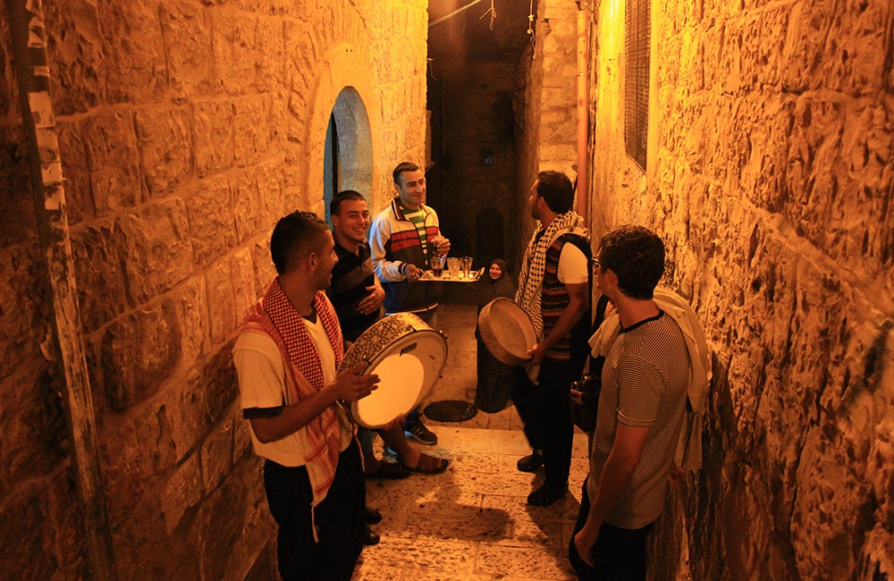 image1437818338-33810-PlaceID-0